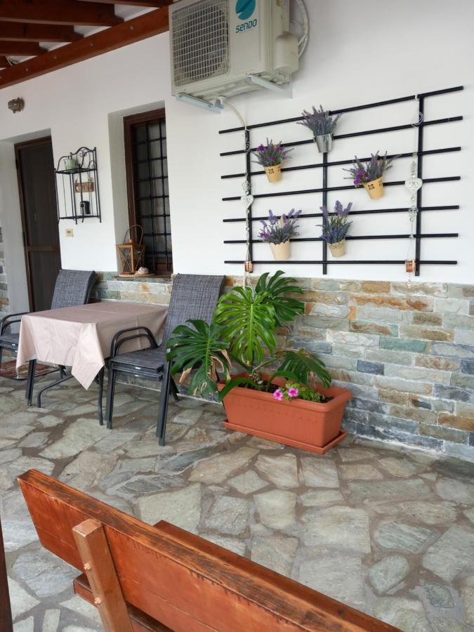 Poly'S Sea Side House Villa โคโรปี ภายนอก รูปภาพ